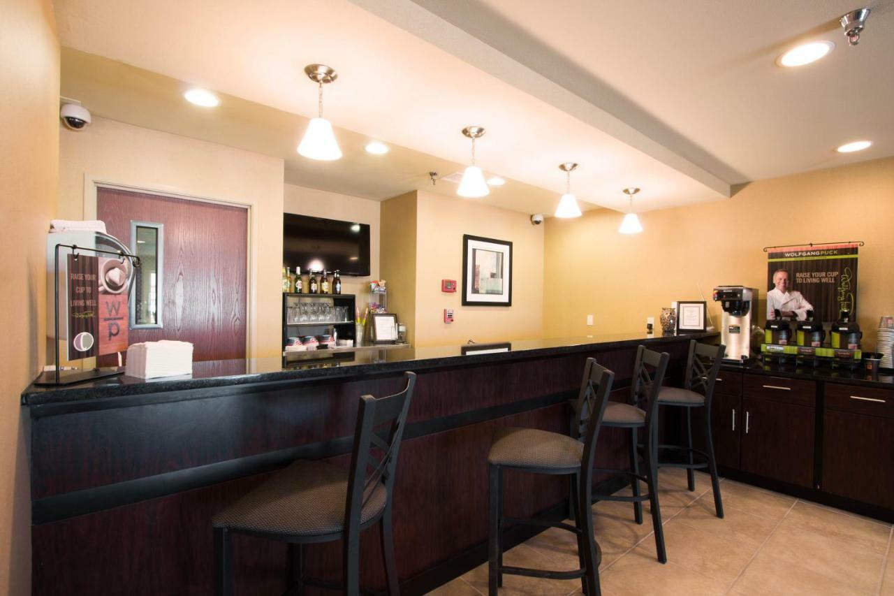 Cobblestone Inn & Suites - Eads Bagian luar foto