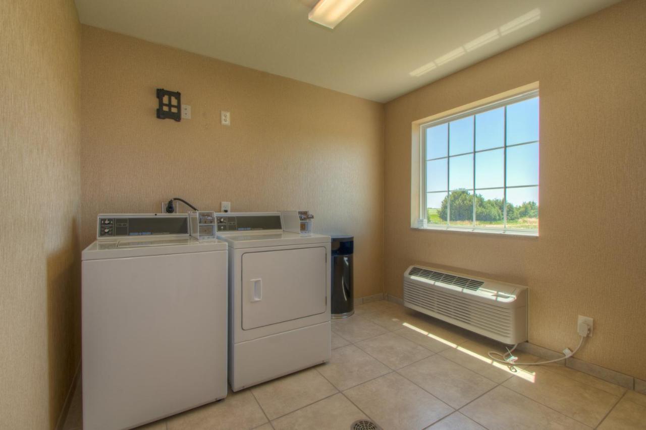 Cobblestone Inn & Suites - Eads Bagian luar foto
